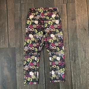 Lululemon Cropped Floral Leggings